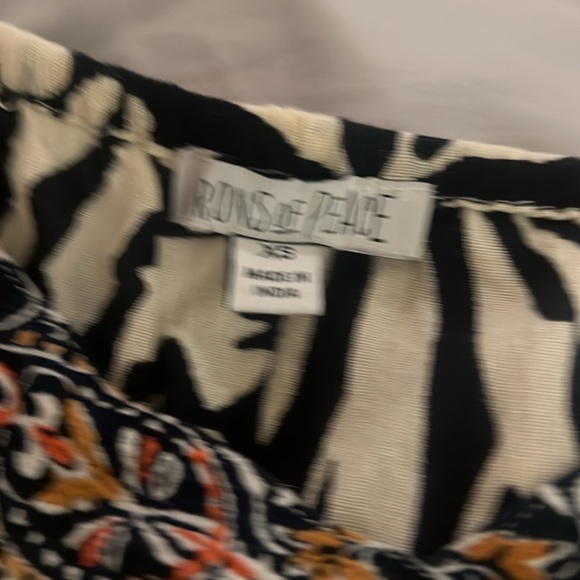 Patrons of Peace Boho Style Top - Picture 5 of 7